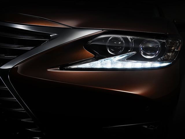 Lexus представил новый 2016 ES